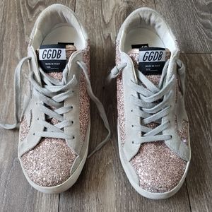 LE Golden Goose SuperStar Sneakers